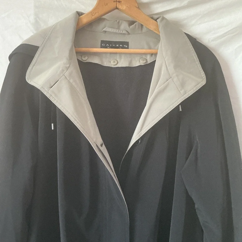 Gallery All Weather Trench Coat size 20W. - Picture 8 of 9